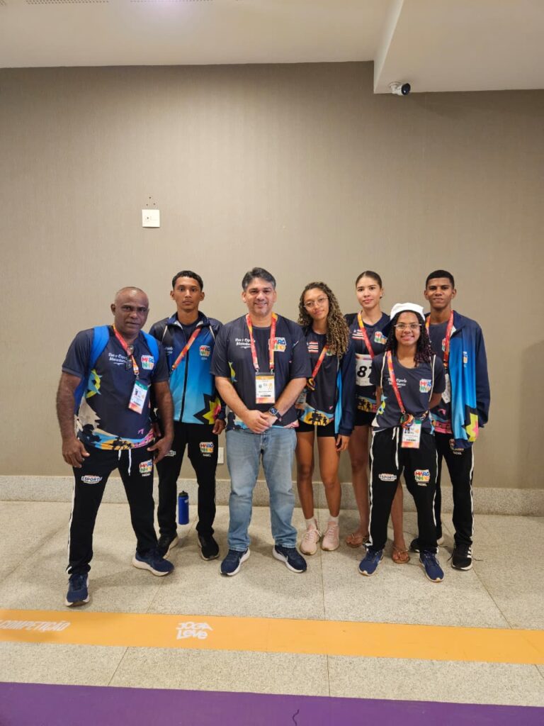 Delegação do Maranhão formada por atletas, técnicos e dirigentes nos Jogos da Juventude 2025.